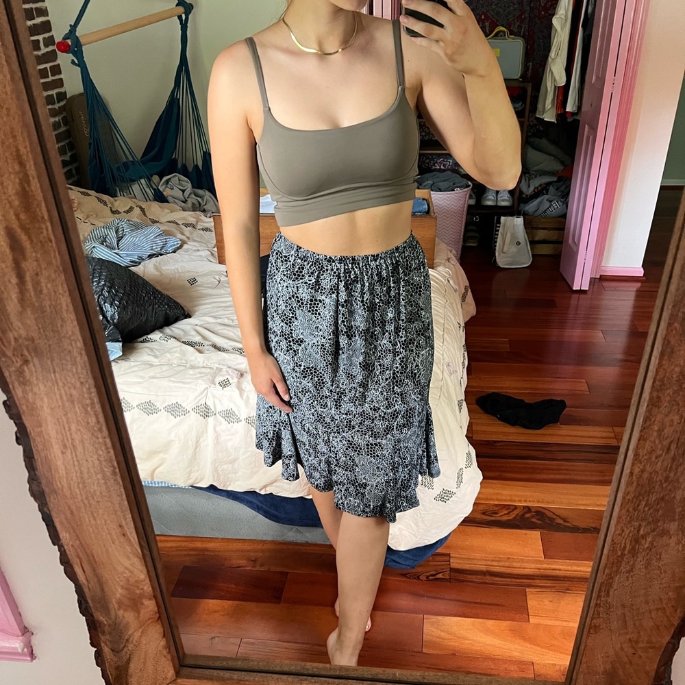 Unique Skirt - L - Ronnie Nicole